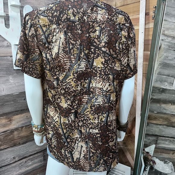 EUC Bushlane Camo Button Up Hunting Shirt in Brown - Picture 4 of 10